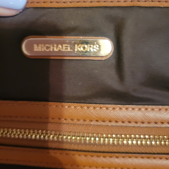 Michael Kors nylon brown crossbody bag EUC Minimilist Modern Casual - Picture 6 of 10